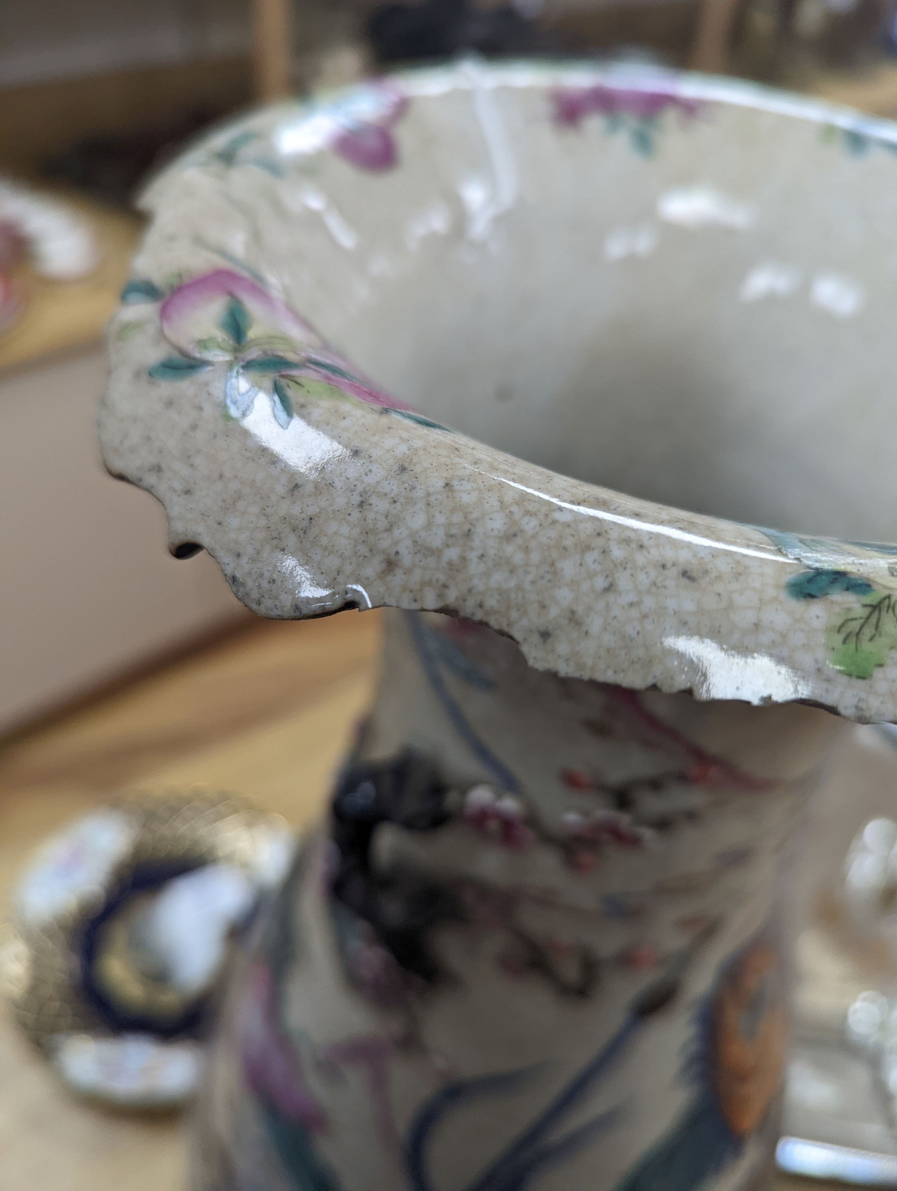 A large Chinese crackle glaze vase, Chenghua mark, 19th century - 62cm tall